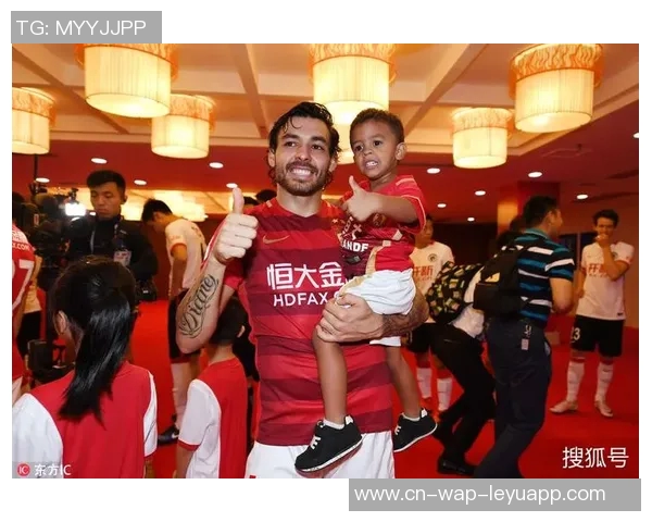 广州恒大与辽宁宏运激战正酣谁将赢得这场中超巅峰对决